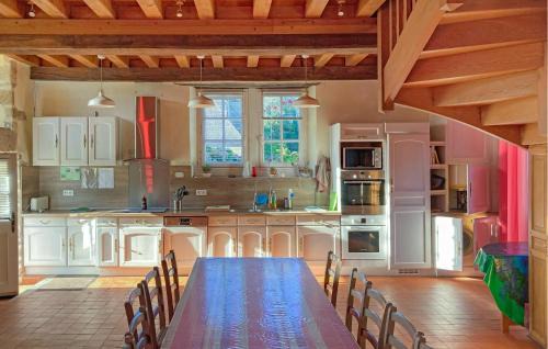 Gonneville-le-Theil House | Beautiful Home In Gonneville-Le-Theil