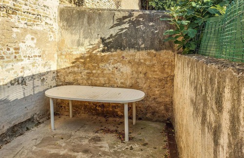 Gravelines House | Beautiful home in Gravelines with WiFi