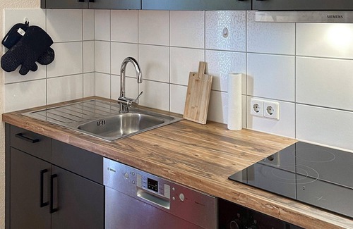 Haren House | Beautiful home in Haren with kitchen