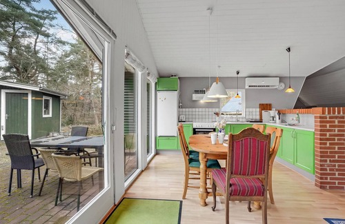 Skovgaarde House | Beautiful home in Herning with WiFi