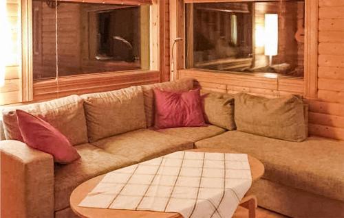 Ankarvattnet House | Beautiful Home In Mörsil With Kitchen