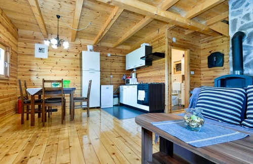 Veliko Trgovisce House | Beautiful home in Radakovo with sauna