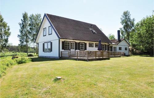 Saffle Municipality House | Beautiful Home In Säffle With Kitchen