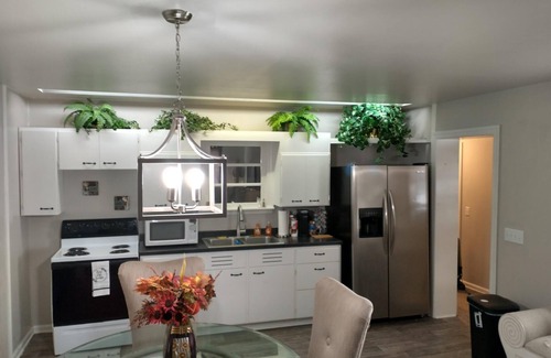 South Park House | Beautiful Home in South Park. Walk to UD Campus, Miami Valley Hospital, Downtown