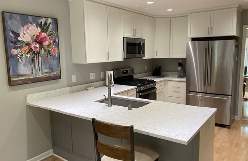 Mequon House | Beautiful home located 15 minutes form downtown Milwaukee .