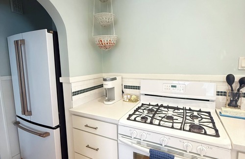 Fulton Heights House | Beautiful home near Downtown GR & Aquinas College -central to everything!