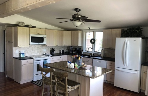 Hope House | Beautiful Home with Many Activities (15mins from DOW Gardens and Whiting Forest)