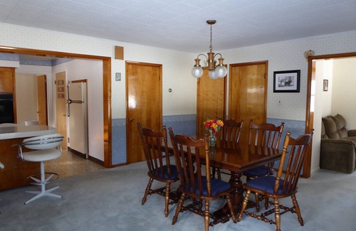 Levering House | Beautiful Home With Miles Of Lake Michigan Public Sand Beach Just Minutes Away