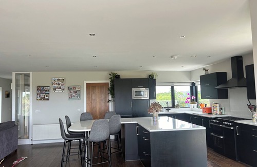 Galway House | Beautiful Home With sea Views in Galway