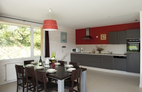 Guisseny Cottage | BEAUTIFUL HOUSE 100 METRES FROM THE BEACH WITH HEATED INDOOR POOL