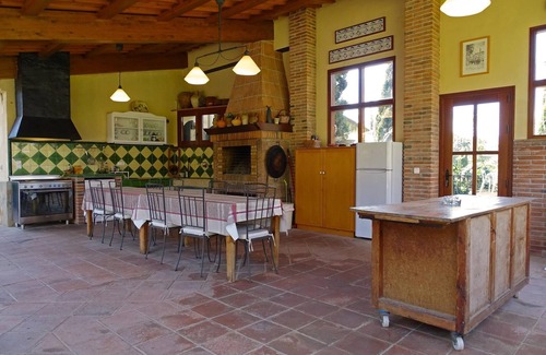 Valls Cottage | Beautiful house 5000m2 private garden with pool i and porch with barbecue.Wi-Fi