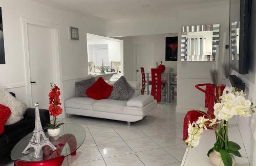 Flagami Apartment | Beautiful House 7 min from Miami Airport w FREE parking