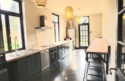 Franc-Waret Villa | Beautiful house in a green setting 16-18 people