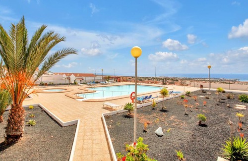 Caleta de Fuste Apartment | Beautiful house with pool