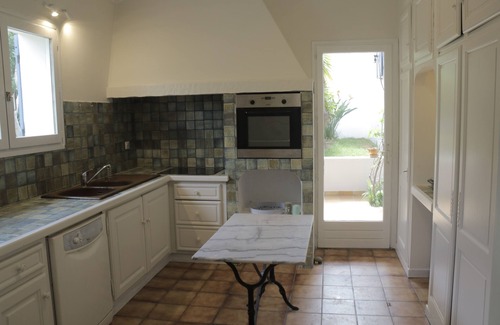 Pietrosella Villa | Beautiful house with blue shutters 5 bedrooms, Heated swimming pool, Terrace