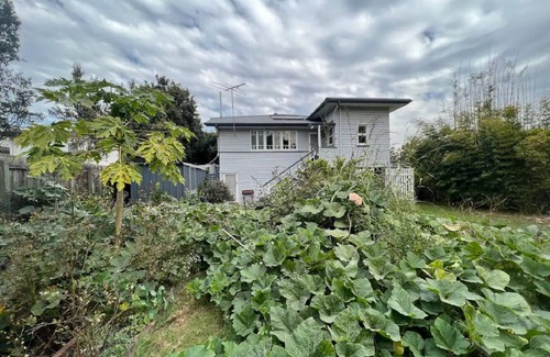Rocklea House | Beautiful house with huge bedroom in Queenslandernn