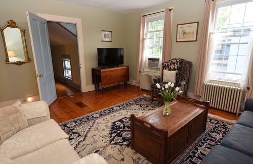 Greenfield Apartment | Beautiful impeccably clean in town executive apt. Special weekly & monthly rates