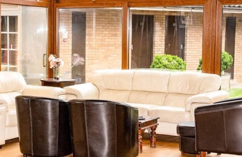 Papworth Everard House | Beautiful Iway Inn studio