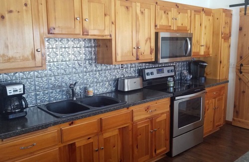 Grandy House | BEAUTIFUL LAKE CABIN with Amazing Views! Only 1 hour from Mpls St.Paul! RELAX