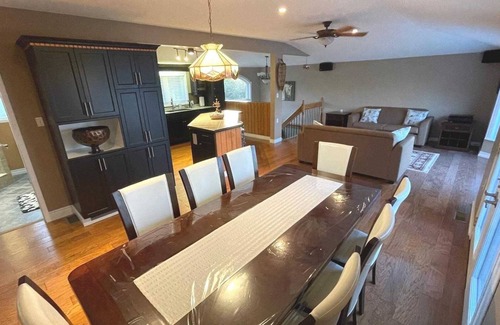 Kirkfield House | Beautiful Lake Front Cottage With A VIEW