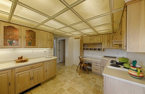 Mecosta Cottage | Beautiful Lake House On Large Private Peninsula