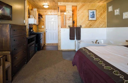 Rice Lake Cabin | Beautiful lake view in Room 15 - Woodland Vista - Curriers Lakeview Lodge