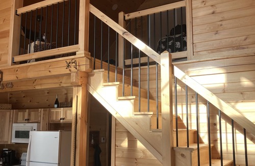 Woodsville Ski Chalet | Beautiful Lakeside Chalet in the White Mountains. Newly Constructed, 2023.