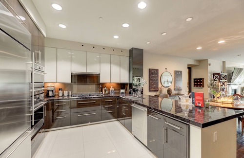 Pico - Robertson Condo | Beautiful large two-bedroom Condo