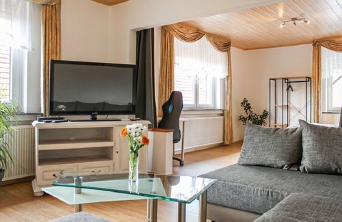 Waldkappel Apartment | Beautiful large vacation apartment in Frau Holle Land