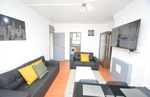 Woodberry Down Apartment | Beautiful London 2 Bedroom Flat near Finsbury Park