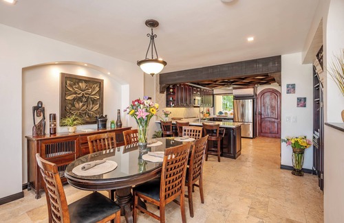 Playa Flamingo Condo | Beautiful, Luxury Beachfront Villa in the prestigious Palms development