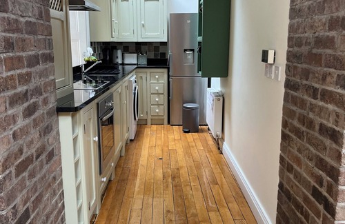 Cork Apartment | Beautiful Mews Apartment in Cork City Centre