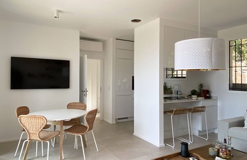 Le Dramont Villa | Beautiful modern little house overlooking the sea