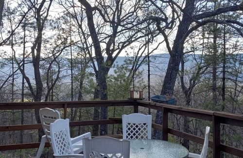 Mount Jackson Ski Chalet | Beautiful Mountain Chalet with views, ski, golf, lake and pro Mt. bike trails.