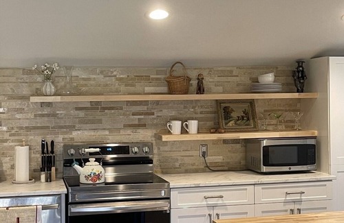 Ararat Cabin | Beautiful mountain rock cabin with 47 acres of private walking trails to enjoy