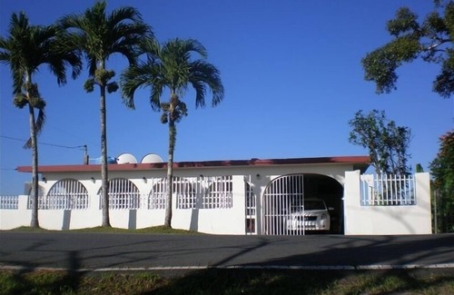 Guavate House | Beautiful Mountain vacation rentals