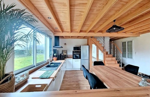 Arrest House | Beautiful nature gite, chalet atmosphere, with large garden, Arrest, Baie de Somme,