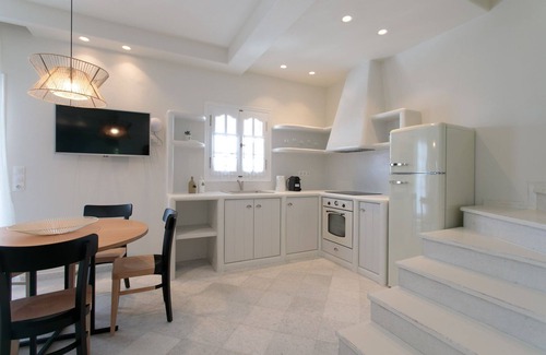 Naxos Town Villa | Beautiful Naxos Villa | Villa Erato | 2 Bedrooms | Private Terrace & Outdoor.
