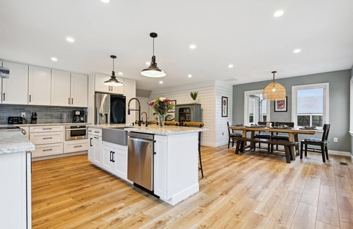 Gambrills House | Beautiful New Renovated Home on 3 Acres Between Annapolis/DC/Balt