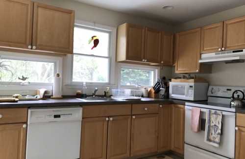 Southold House | Beautiful North Fork 3-Bedroom Home Steps Away from a Private Sandy Bay