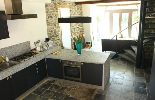 Spa House | Beautiful old farmhouse, completely modernized
