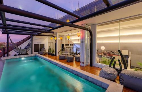 Batubelig Villa | Beautiful Penthouse w/incredible views, pool, & cinema room!
