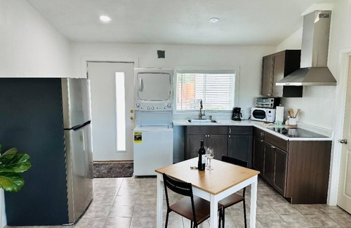 Antioch House | Beautiful place and view to rest and clear your mind.#1