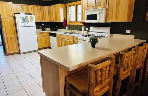 Utica Cabin | Beautiful place at Starved Rock - North Utica
