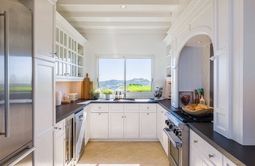 Mont Jean Villa | Beautiful Poppy Luxury villa
