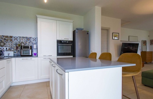 Migliarino Villa | Beautiful private villa for 6 people with A/C, hot tub, WIFI, TV, balcony, pets allowed and park.