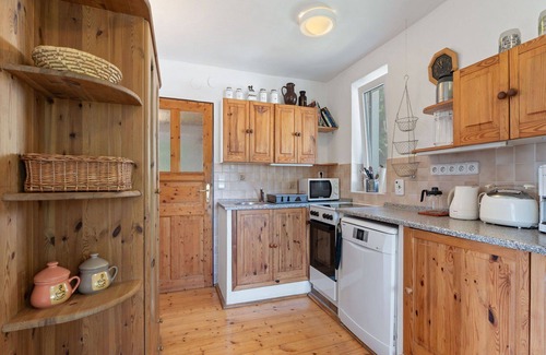 Karlovy Dvory House | Beautiful private villa with WIFI, TV, balcony, pets allowed, panoramic view and parking