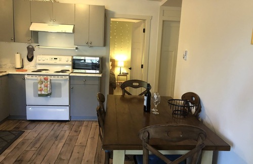 Guildford Apartment | Beautiful Private 1 Bed Suite sleeps 2