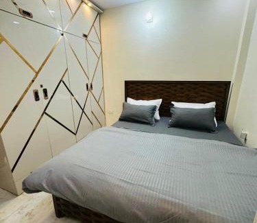 New Delhi Apartment | Beautiful Private 1BHK Apartment for all Occasions