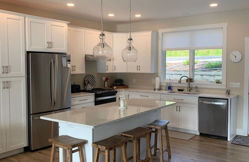 Penn Yan House | Beautiful private Custom new build 5 bedroom Keuka lake house on lower road